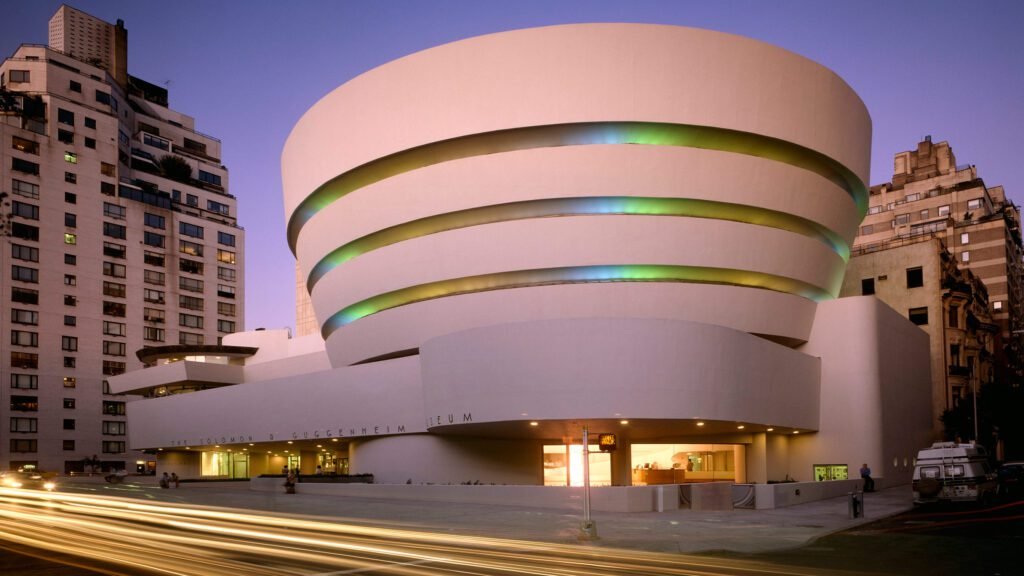  Solomon R. Guggenheim Museum