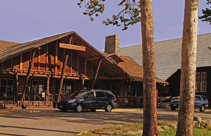 Lake Lodge