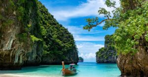 Read more about the article The Amazing Guide To Solo Female Travel Thailand 2024